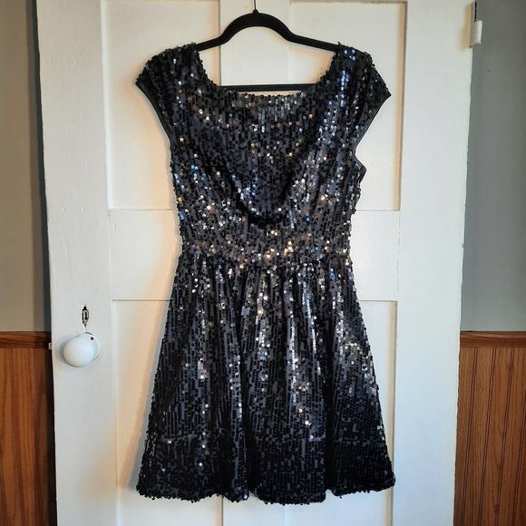 sherri hill gold dress fully beaded strapless gown with slit 57187 33 Prom 2025 ideas Tube Dress Size:80